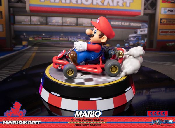 Super Mario: Mario Kart - Mario (Exclusive Edition) Heykel