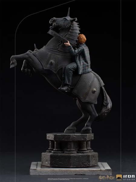 Harry Potter Ron Weasley at the Wizard Chess Heykel