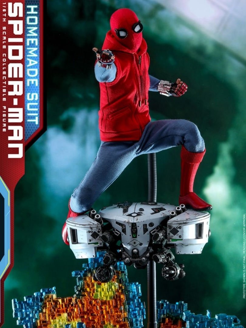 Spider-Man: Far From Home - Spider-Man (Homemade Suit Version) 1/6 Scale Koleksiyon Figürü