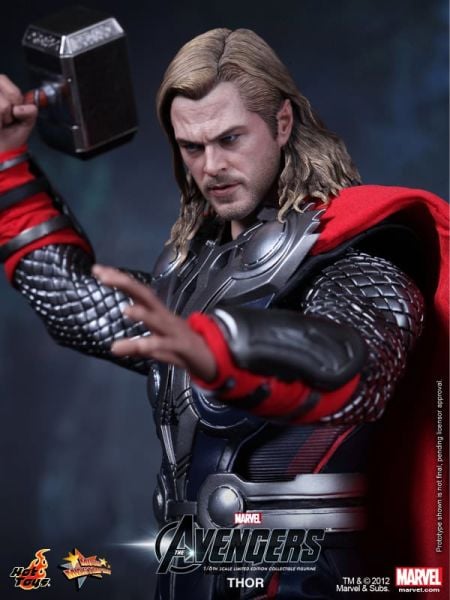 The Avengers - Thor 1/6 Scale Limited Edition Koleksiyon Figürü
