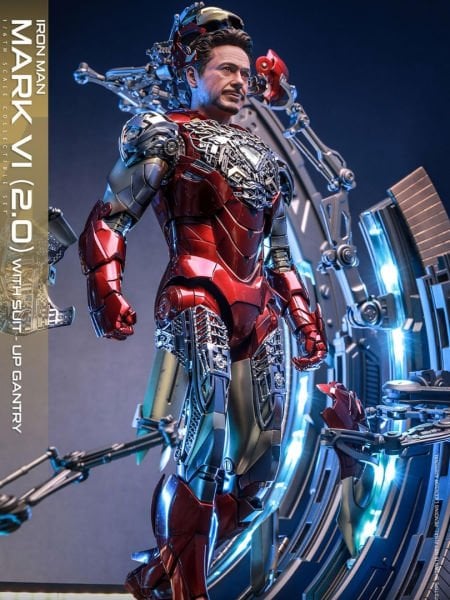 The Avengers - Iron Man Mark VI (2.0) with Suit-Up Gantry 1/6 Scale Diecast Koleksiyon Seti