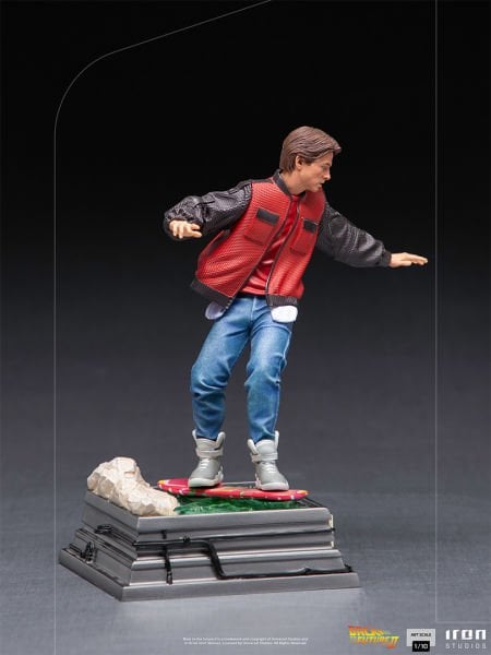 Back To The Future 2 - Marty McFly on Hoverboard 1/10 Art Scale Limited Edition Heykel