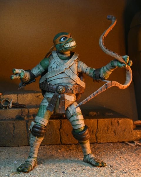 Universal Monsters x TMNT: Ultimate Michelangelo as The Mummy Aksiyon Figürü