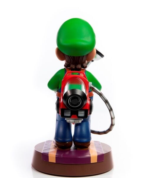 Luigi's Mansion 3 - Luigi PVC Painted Heykel