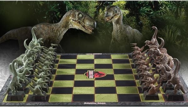 Jurassic Park Satranç Takımı