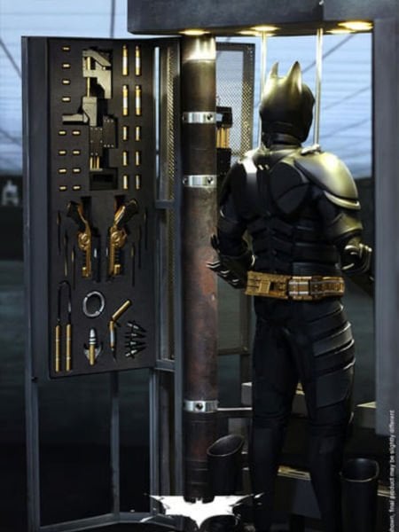 Batman: The Dark Knight - Batman Armory with Bruce Wayne and Alfred Pennyworth 1/6 Scale Koleksiyon Figür Seti
