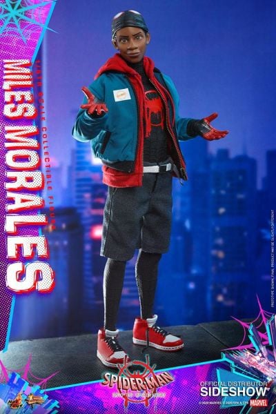 Spider-Man: Into the Spider-Verse - Miles Morales 1/6 Scale Koleksiyon Figürü