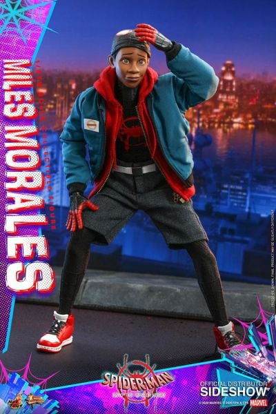 Spider-Man: Into the Spider-Verse - Miles Morales 1/6 Scale Koleksiyon Figürü