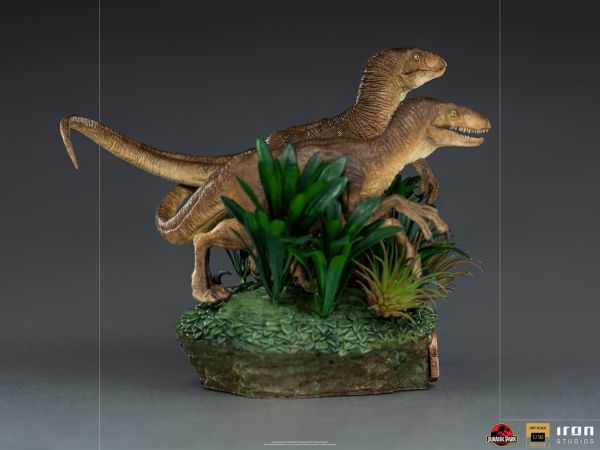 Jurassic Park - Just The Two Raptors 1/10 Deluxe Art Scale Limited Edition Heykel