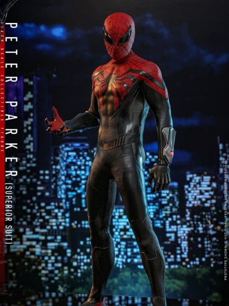 Spider-Man 2 Video Game - Peter Parker (Superior Suit) 1/6 Scale Koleksiyon Figürü