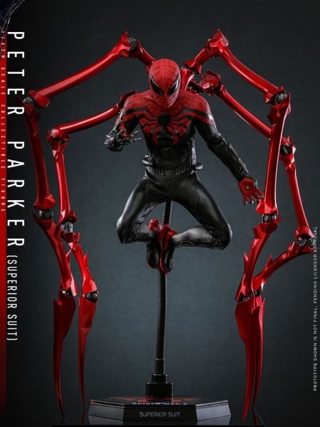 Spider-Man 2 Video Game - Peter Parker (Superior Suit) 1/6 Scale Koleksiyon Figürü