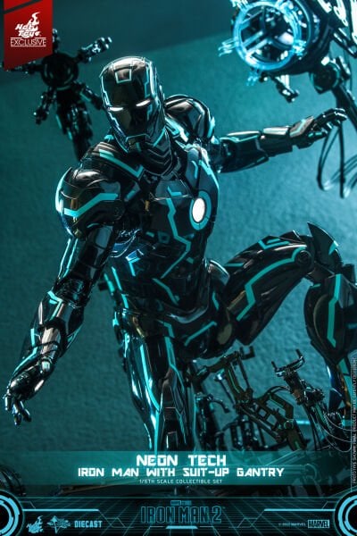 Iron Man 2 - Neon Tech Iron Man with Suit-up Gantry Diecast 1/6 Scale Koleksiyon Figür Seti