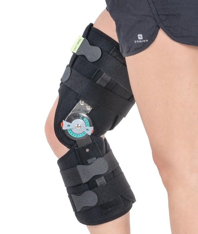 W525 Kısa Butonlu Açı Ayarlı Dizlik 38 Cm